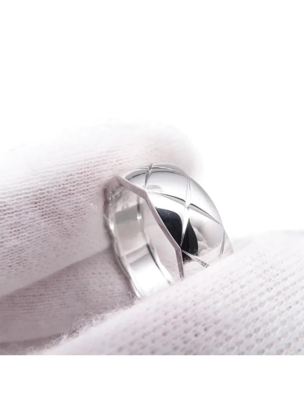 CHANEL ring coco